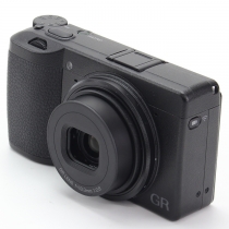 チャンプカメラ | リコー(RICOH) GR III | デジタルカメラ,中古